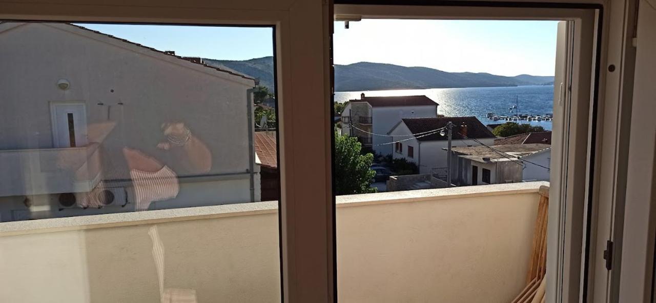 Apartmani Zulin Seget Vranjica Exterior photo